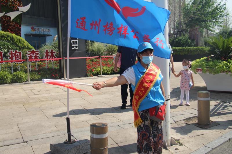 <strong>骚逼日逼嫩日逼高潮嫩逼网站出水</strong>